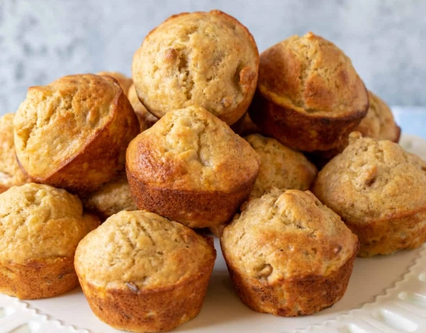 healthy banana nut muffin calories