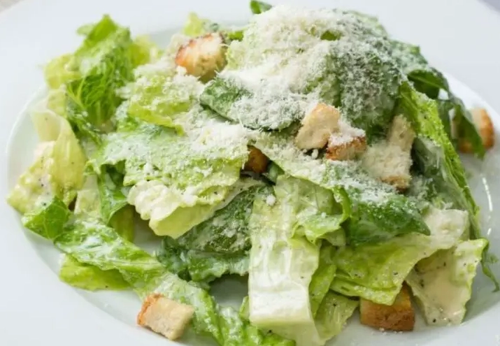caesar salad dressing nutrition