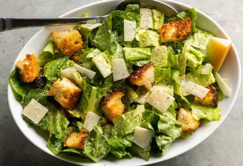caesar salad dressing nutrition