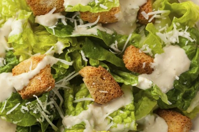 caesar salad calories