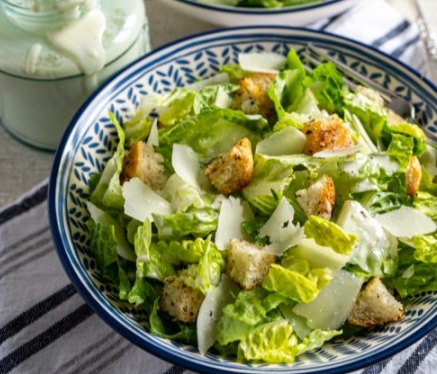 caesar salad calories