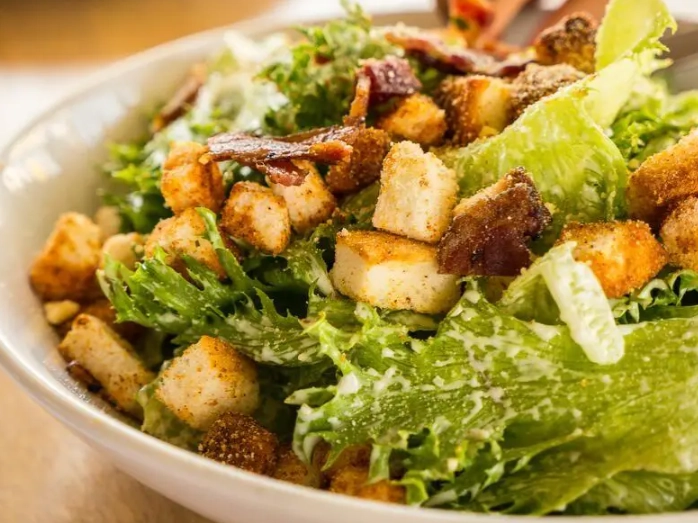 how many calories in a caesar salad