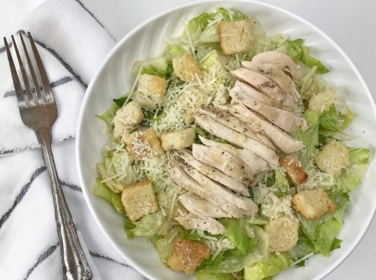 how many calories in a caesar salad