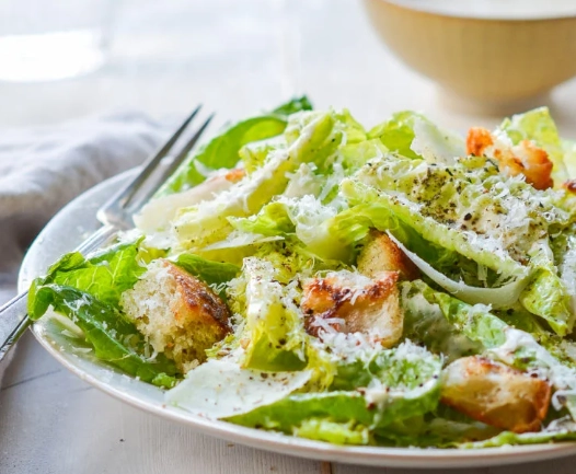 calories in caesar salad