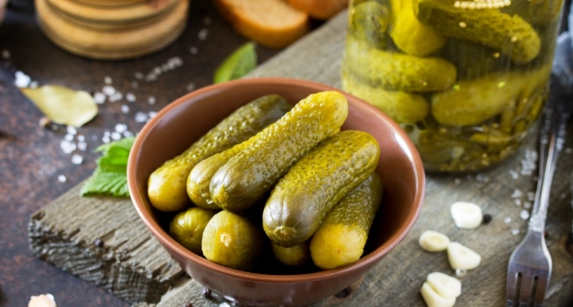 best cucumbers for pickles