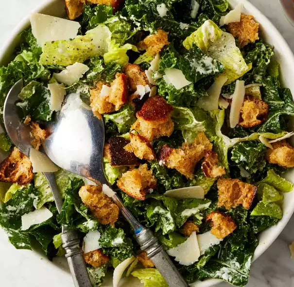 caesar salad calories