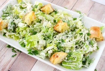 chicken caesar salad calories