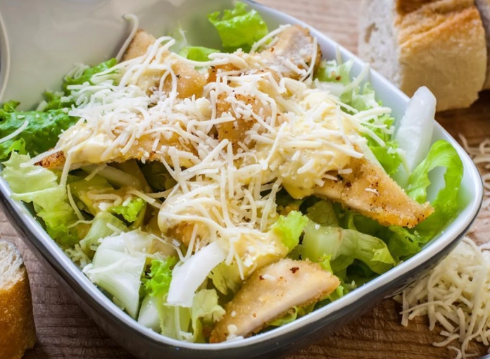 grilled chicken Caesar salad nutrition